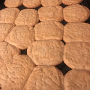 Meet your Posher, Cecile